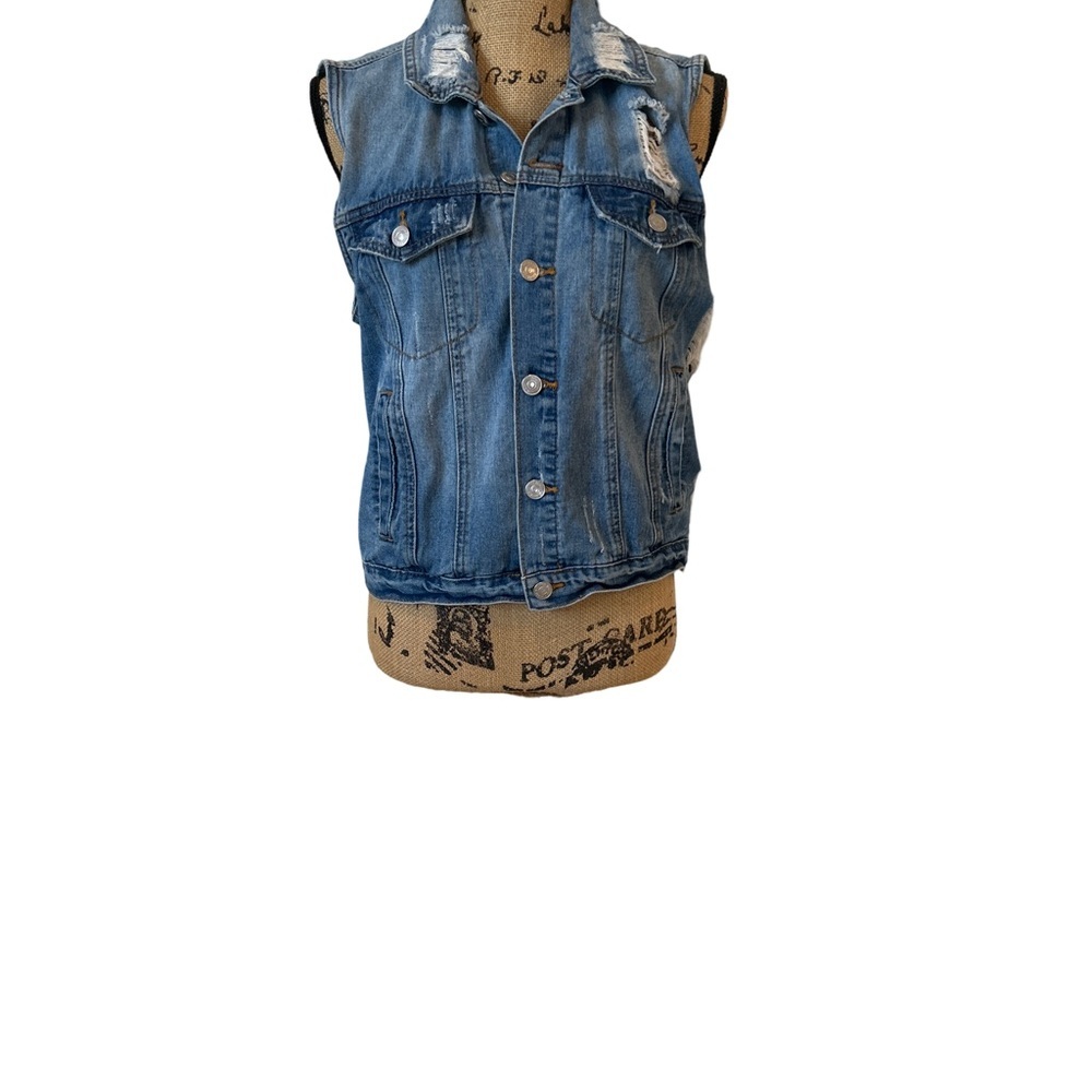 Almost Famous Distressed Jean Jacket Women’s Size X Small - Picture 10 of 11